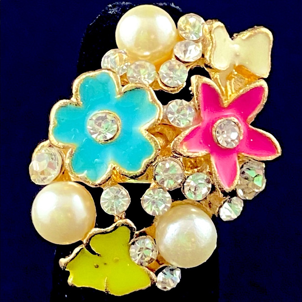MixIt adjustable ring.  NWT!